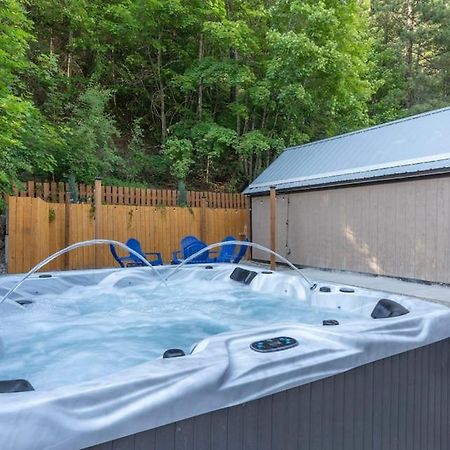 Close To Hiawatha Tr And Biking With Hot Tub Wallace Luaran gambar
